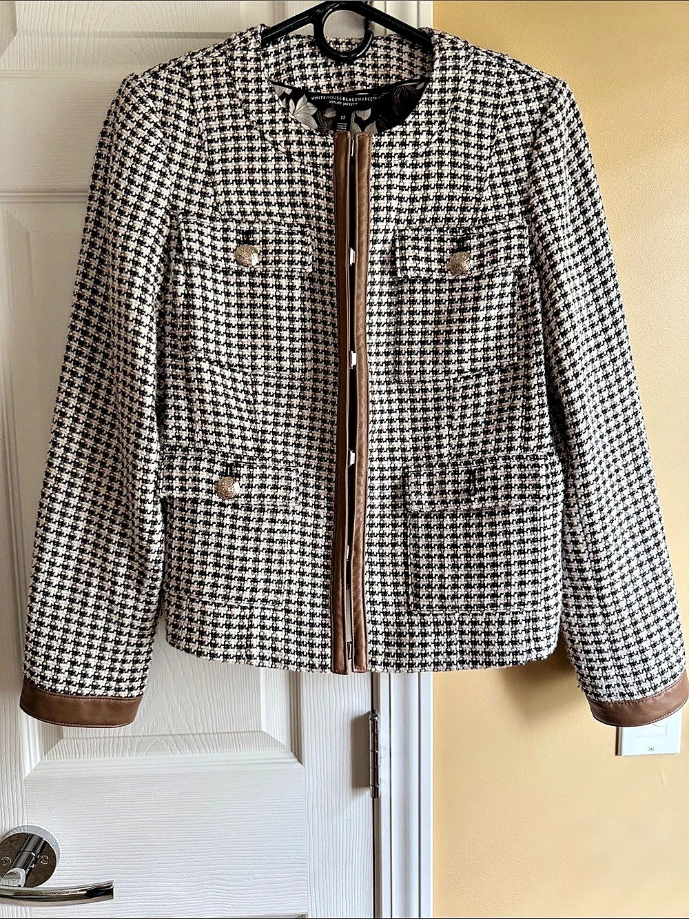 White House Black Market Stylist Jacket Houndstooth Jacket in Black & White Size